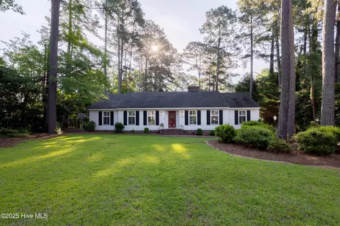 3829 Gloucester Rd, Rocky Mount, NC 27803