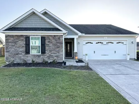 939 Dynamo Ln, Jacksonville, NC 28546