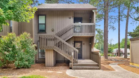 800 Saint Andrews Dr # 156, Pinehurst, NC 28374