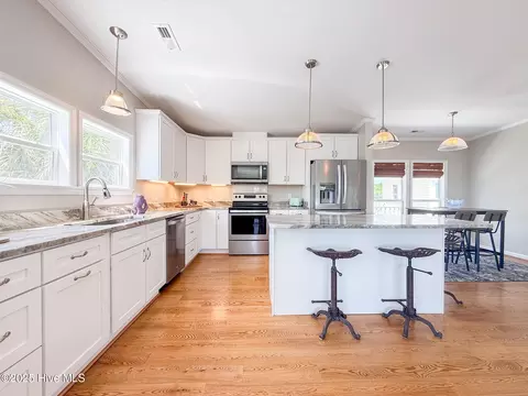 Kitchen - 101 Hamilton Ln, Hubert, NC 28539 photo 2 of 3