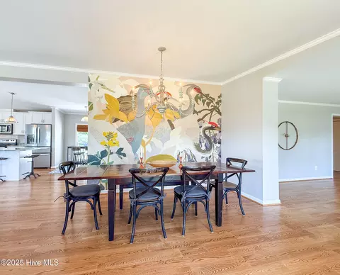 Dining - 101 Hamilton Ln, Hubert, NC 28539 photo 1 of 2