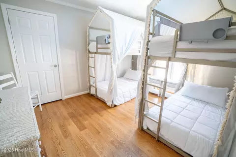 Bedroom - 101 Hamilton Ln, Hubert, NC 28539 photo 3 of 5