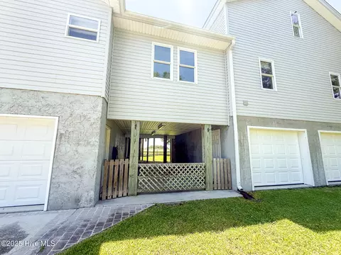 Exterior - 101 Hamilton Ln, Hubert, NC 28539 photo 6 of 7