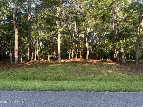1784 Oak St SW, Ocean Isle Beach, NC 28469