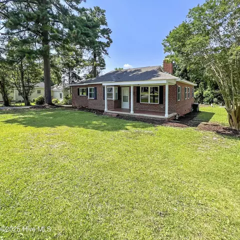 204 Wilson Ave, Kinston, NC 28501