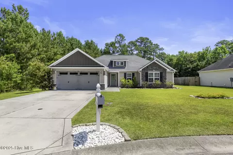 762 Radiant Dr, Jacksonville, NC 28546