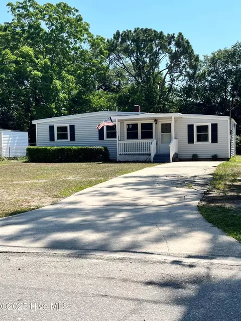 2437 Monroe St, Wilmington, NC 28401