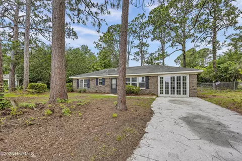 5337 Fielding Dr, Wilmington, NC 28405