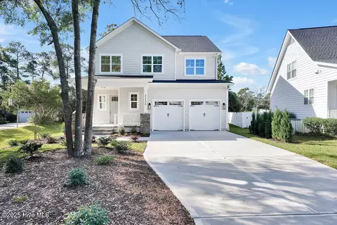 5138 Fernwood Dr, Southport, NC 28461