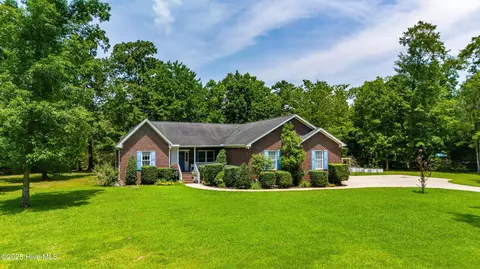 169 Winding Creek Dr, Oriental, NC 28571