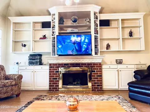 Living - 1910 Big Mill Rd, Williamston, NC 27892 photo 1 of 4