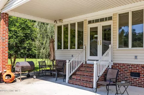 Exterior - 1910 Big Mill Rd, Williamston, NC 27892 photo 6 of 8