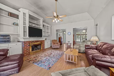 Living - 1910 Big Mill Rd, Williamston, NC 27892 photo 4 of 4