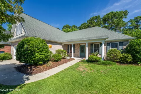 1019 Stonesthrow Ct, Leland, NC 28451