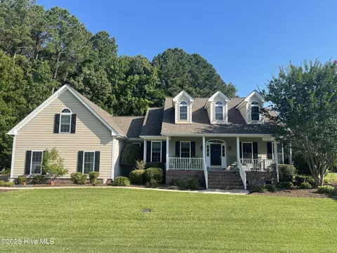 108 Back Creek Dr, Hertford, NC 27944