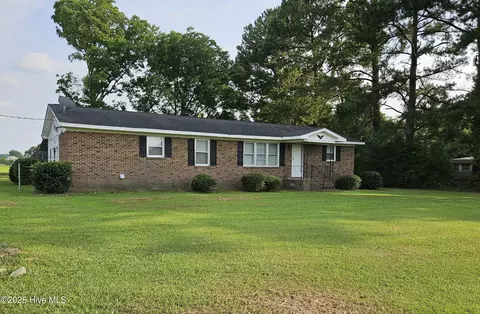 453 Fort Run Rd, Snow Hill, NC 28580