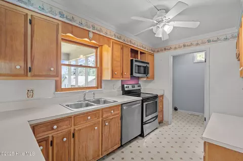 132 E Shenandoah Rd, West End, NC 27376 photo 23
