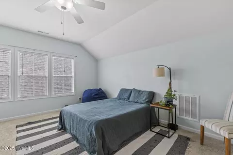 Bedroom - 78 Violetear Rdg, Hampstead, NC 28443 photo 6 of 10