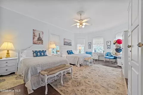 Bedroom - 400 E Main St, Washington, NC 27889 photo 5 of 15