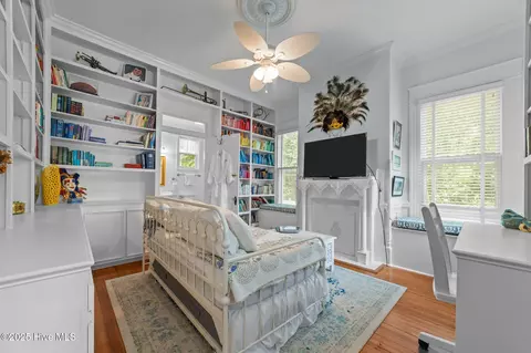 Bedroom - 400 E Main St, Washington, NC 27889 photo 1 of 15