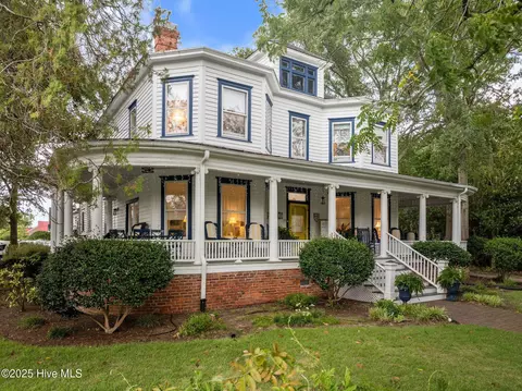 Exterior - 400 E Main St, Washington, NC 27889 photo 3 of 21