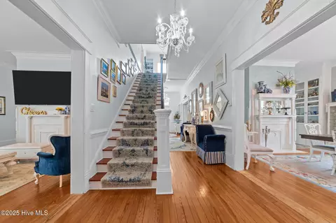 Entry Way - 400 E Main St, Washington, NC 27889 photo 3 of 6