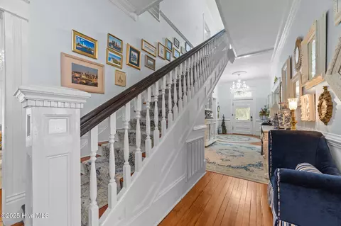 Entry Way - 400 E Main St, Washington, NC 27889 photo 4 of 6