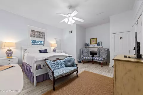 Bedroom - 400 E Main St, Washington, NC 27889 photo 14 of 15