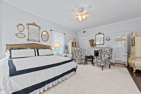 Bedroom - 400 E Main St, Washington, NC 27889 photo 7 of 15