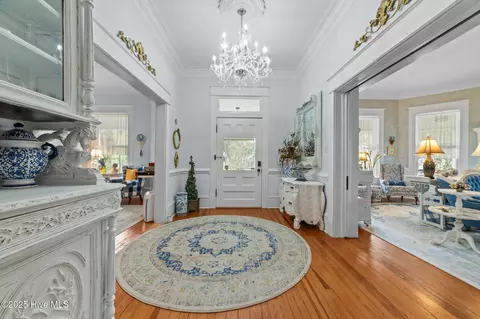 Entry Way - 400 E Main St, Washington, NC 27889 photo 2 of 6