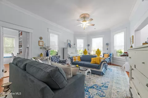 Living - 400 E Main St, Washington, NC 27889 photo 3 of 9