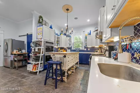 Kitchen - 400 E Main St, Washington, NC 27889 photo 2 of 4