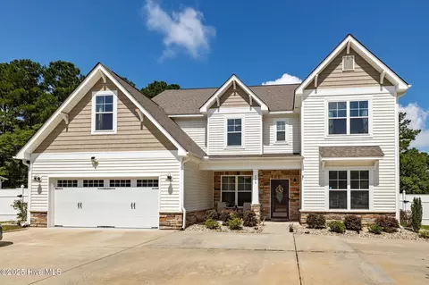 200 Brittany Ln, Stella, NC 28582