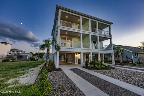 115 Hanby Ave #A, Kure Beach, NC 28449