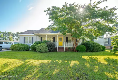 815 Watson Ave, Calabash, NC 28467