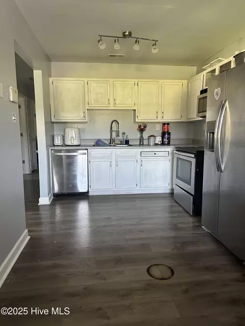 392 Riggs Rd, Hubert, NC 28539 photo 4