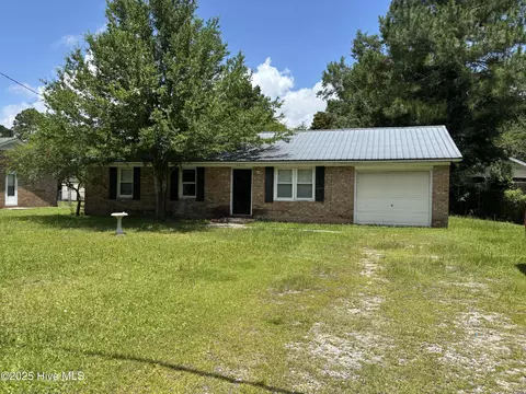 4633 Kings Dr, Wilmington, NC 28405