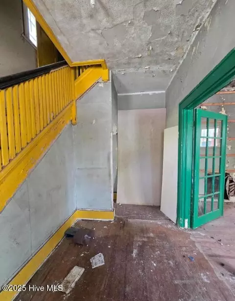 Entry Way - 209 Daniel St W, Wilson, NC 27893 photo 3 of 3