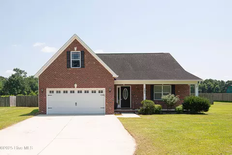 291 Richlands Loop Rd, Richlands, NC 28574