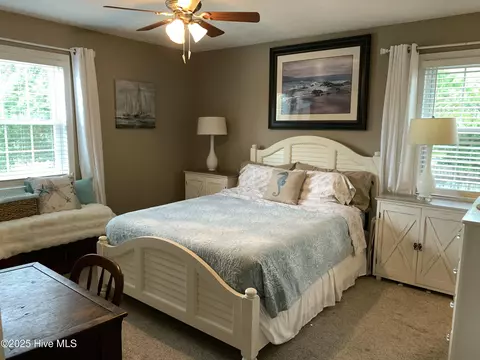 Bedroom - 101 Avon Dr, Hubert, NC 28539 photo 4 of 6