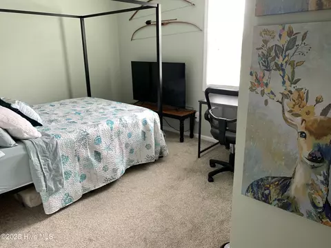 Bedroom - 101 Avon Dr, Hubert, NC 28539 photo 1 of 6