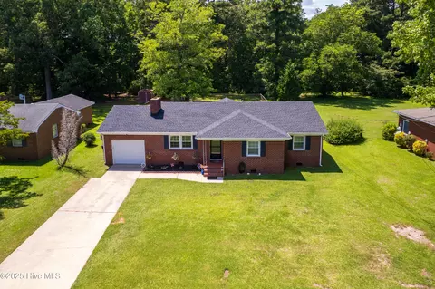 1709 Edgewood Dr, Elizabeth City, NC 27909