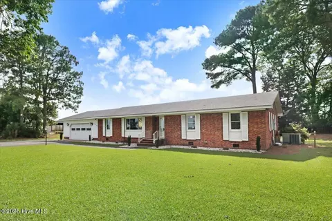 1423 Davis Mill Rd, Fremont, NC 27830