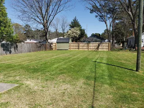 Exterior - 1110 W 4th St, Washington, NC 27889 photo 1 of 1