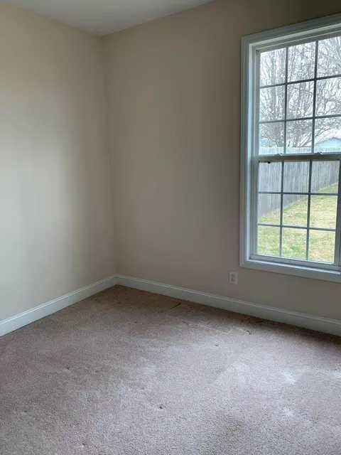 Bedroom - 1110 W 4th St, Washington, NC 27889 photo 2 of 2