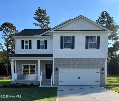 3113 Platinum Cir, West End, NC 27376