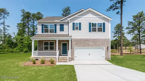 3121 Platinum Cir, West End, NC 27376