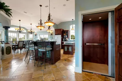117 Charles Jenkins Ln E, Kitty Hawk, NC 27949 photo 9