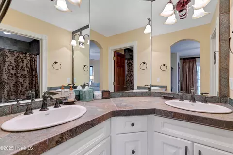 117 Charles Jenkins Ln E, Kitty Hawk, NC 27949 photo 26