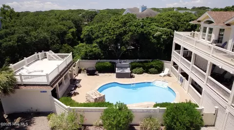 117 Charles Jenkins Ln E, Kitty Hawk, NC 27949 photo 3